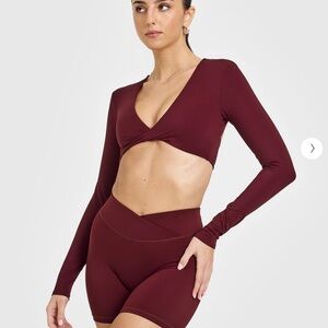 Unified Twist Front Long Sleeve Crop Top in Rosewood size XXL